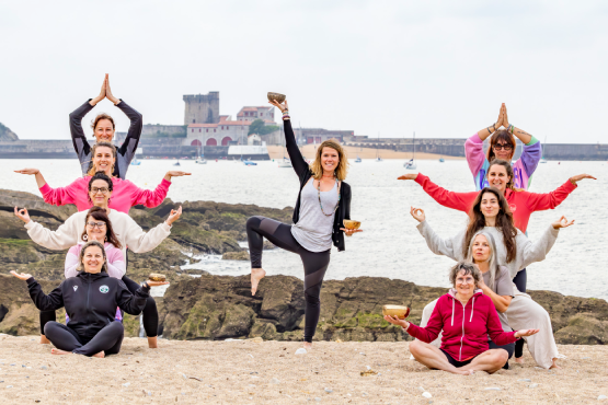 yoga-sur-la-plage-pres-st-jean-de-luz