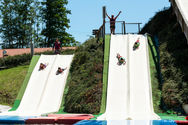 toboggans aquatiques de la base de pop