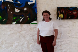 Anne Broitman expose ses œuvres dans sa galerie atelier de Biarritz et partage ses sources d'inspiration avec les visiteurs