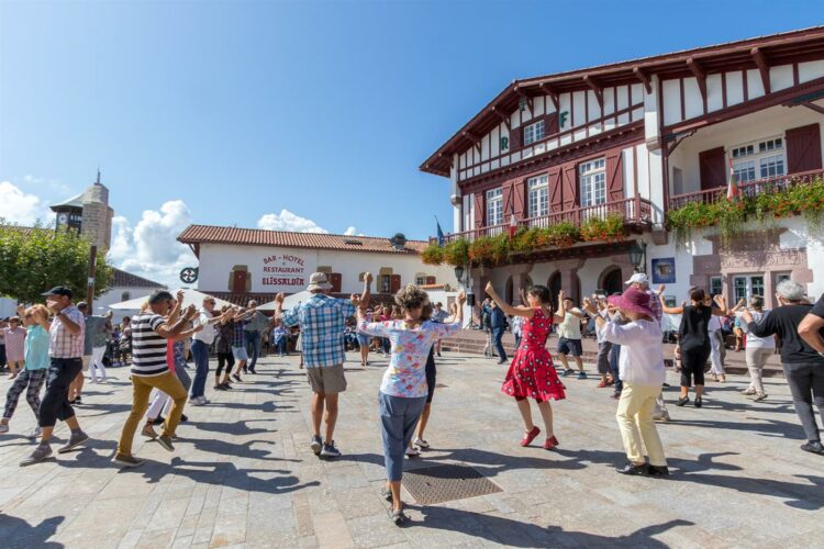 Danse Bidart - Que faire au Pays Basque