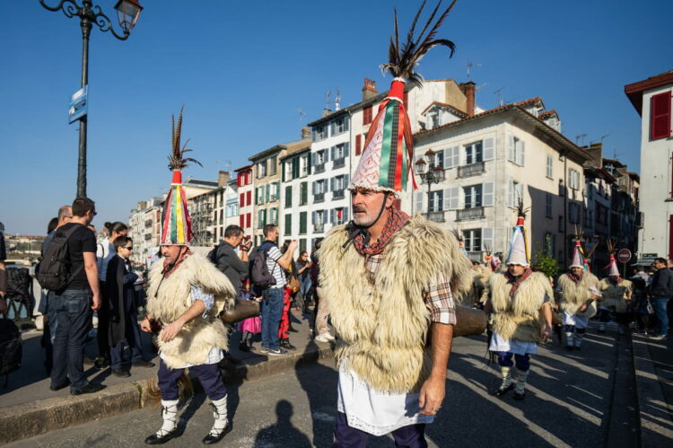 Carnaval-defile-des-joaldun-Bayonne