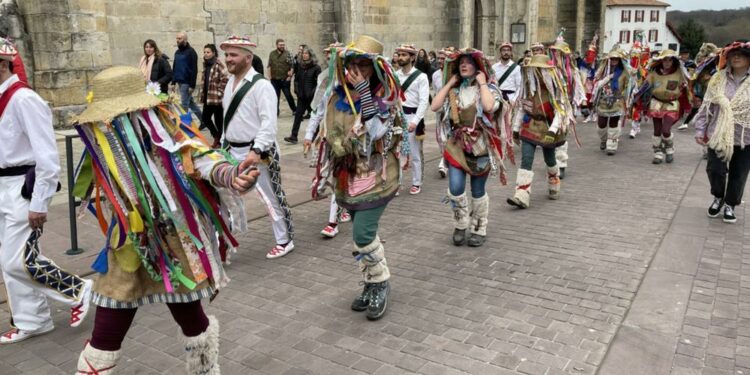 Carnaval Urrugne-Photo Viviane Valette